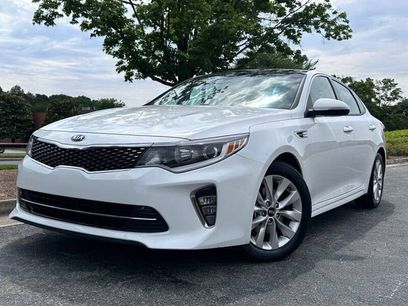 Used 2018 Kia Optima S w/ Panoramic Sunroof Package