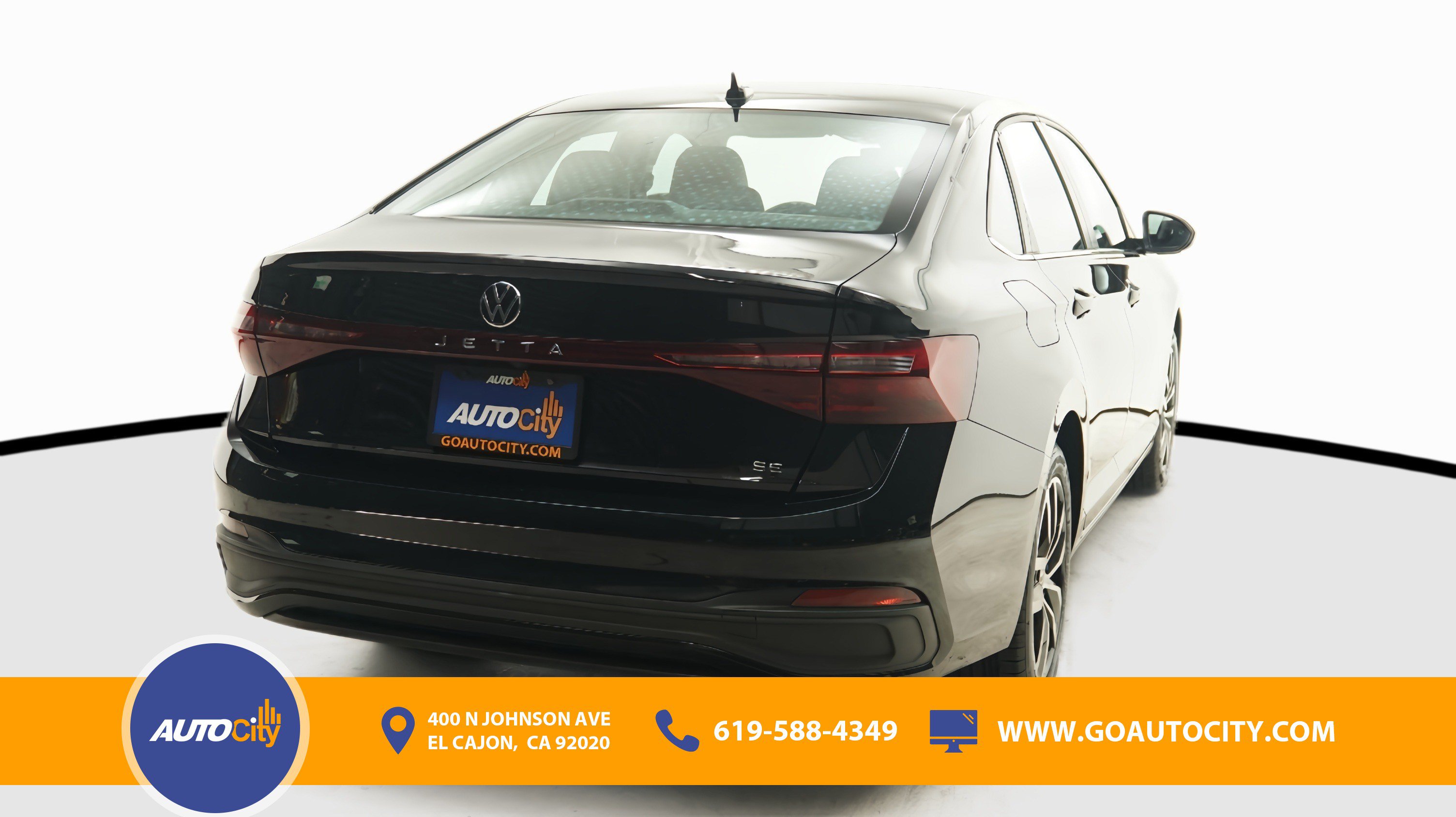 Used 2025 Volkswagen Jetta SE FWD image 10