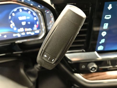 Used 2025 Chevrolet Silverado 1500 LT image 19