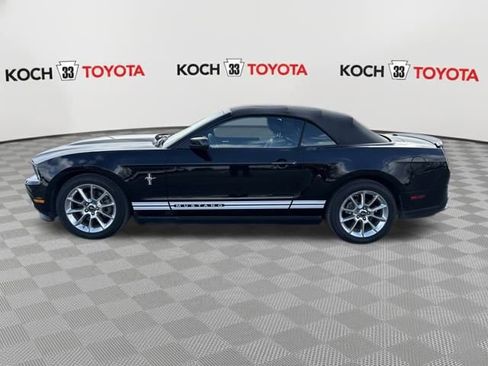 Used 2011 Ford Mustang Premium w/ 202A Rapid Spec Order Code image 4