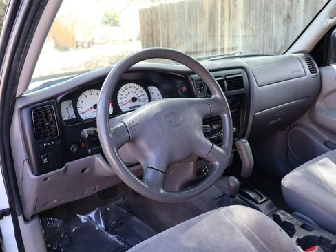 Used 2001 Toyota Tacoma 4x4 Xtracab V6 image 15