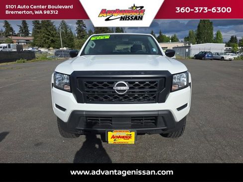Used 2024 Nissan Frontier S w/ Technology Package AWD/4WD image 9