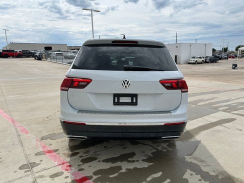 Used 2019 Volkswagen Tiguan SEL FWD image 5