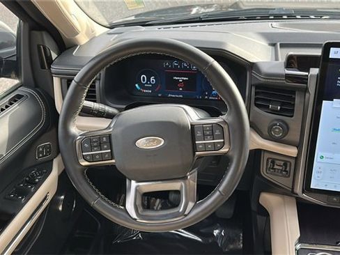 Certified 2022 Ford Expedition Max Platinum image 23