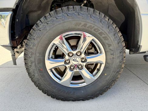 Used 2019 Ford F150 XLT w/ Equipment Group 302A Luxury AWD/4WD image 35
