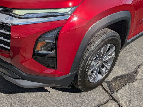 New 2026 Chevrolet Equinox LT image 10