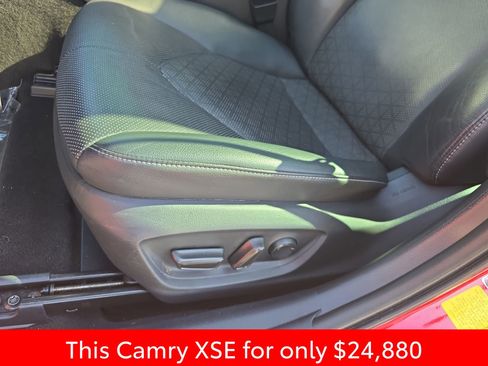 Used 2022 Toyota Camry XSE w/ Navigation Package image 35
