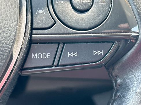 Used 2025 Toyota Corolla SE FWD image 16