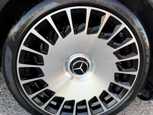 Used 2020 Mercedes-Benz S 560 Sedan image 37