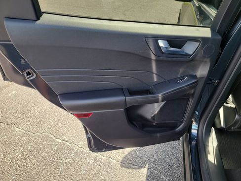 Certified 2022 Ford Escape SEL w/ Technology Package FWD image 9