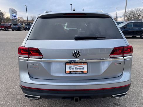 Used 2021 Volkswagen Atlas SEL Premium image 4