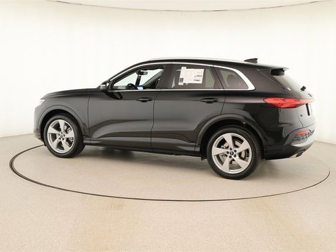 New 2025 Audi Q5 Prestige image 3