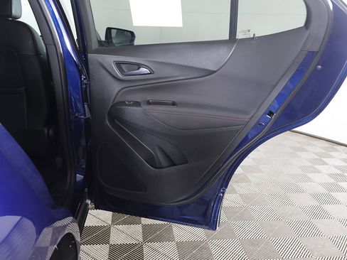 Used 2022 Chevrolet Equinox RS image 24