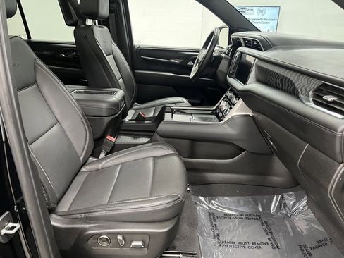 Used 2023 GMC Yukon Denali image 55