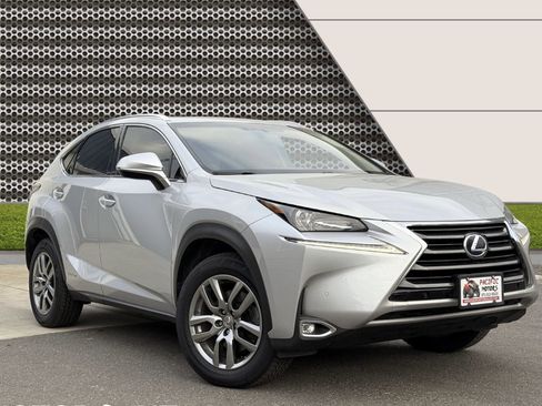 Used 2015 Lexus NX 300h AWD image 3