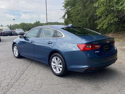 Used 2025 Chevrolet Malibu LT FWD image 3