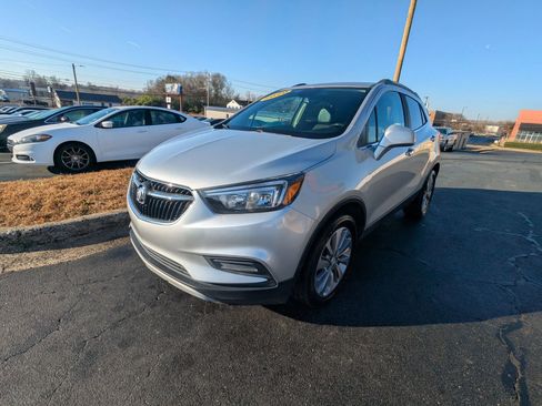 Used 2020 Buick Encore Preferred w/ Safety Package image 3