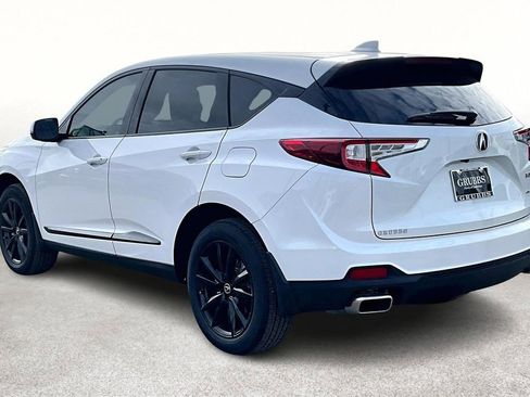 Used 2025 Acura RDX SH-AWD image 16