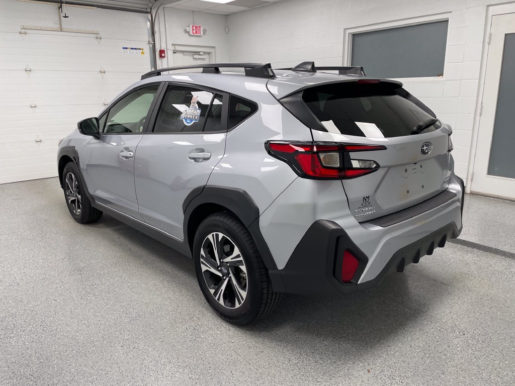 Used 2025 Subaru Crosstrek 2.5i Premium AWD/4WD image 10