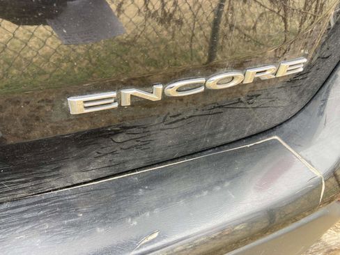 Used 2021 Buick Encore Preferred image 4