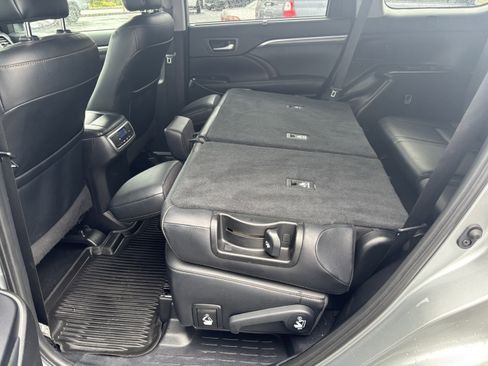 Used 2019 Toyota Highlander Limited AWD/4WD image 27