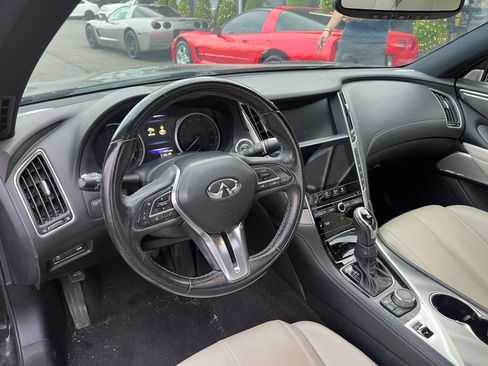 Used 2017 INFINITI Q60 3.0t w/ Premium Plus Package 3.0T RWD image 14