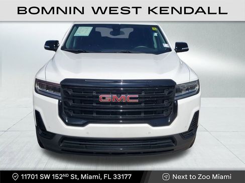 Used 2022 GMC Acadia SLE w/ Driver Convenience Package image 2