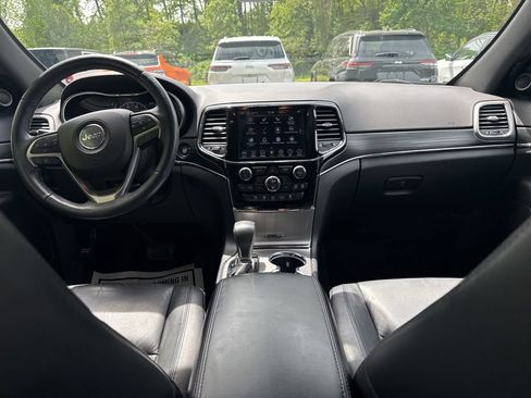 Used 2019 Jeep Grand Cherokee Limited AWD/4WD image 19