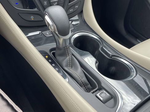 Used 2017 Buick Envision Essence image 22