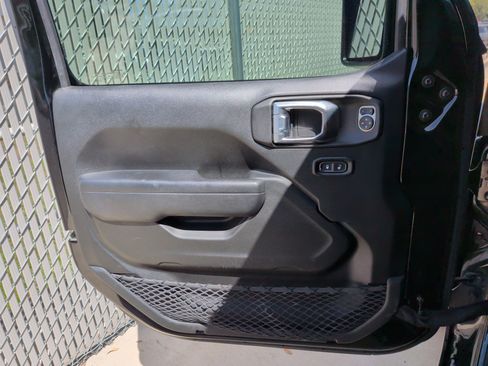 Used 2023 Jeep Wrangler Unlimited Sport AWD/4WD image 13