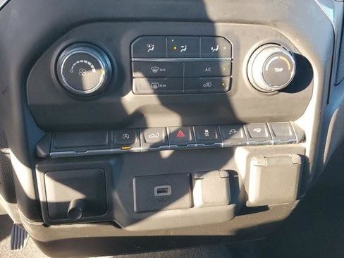 Used 2020 Chevrolet Silverado 1500 Custom w/ Custom Convenience Package image 26