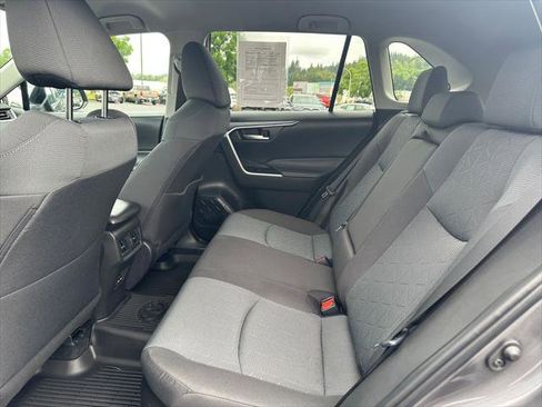 Certified 2025 Toyota RAV4 XLE AWD/4WD image 15