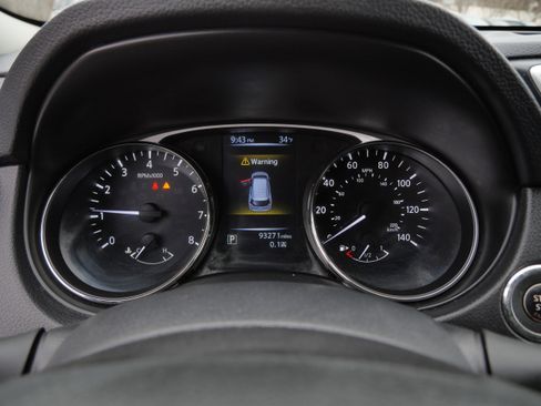 Used 2016 Nissan Rogue SV image 21