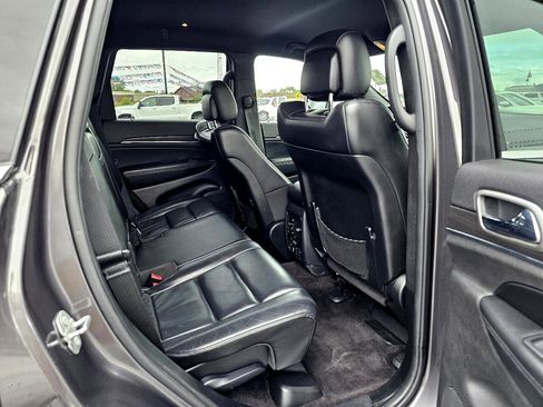 Used 2018 Jeep Grand Cherokee Limited image 12