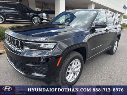 Used 2025 Jeep Grand Cherokee Laredo
