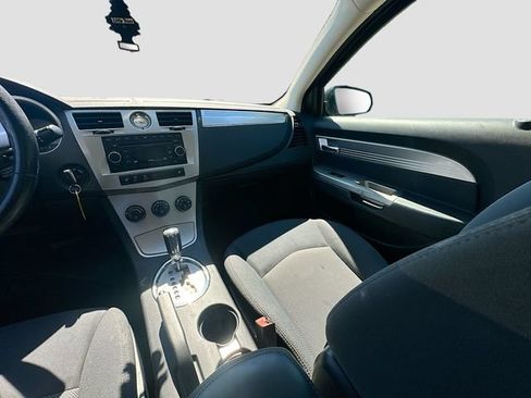 Used 2009 Chrysler Sebring Touring w/ Electronics Convenience Group FWD image 21