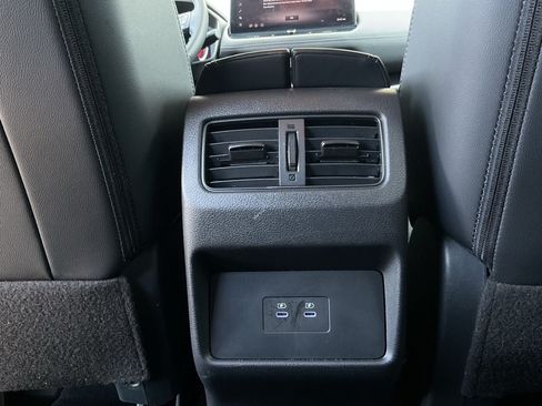 Used 2025 Buick Encore GX Preferred FWD image 10