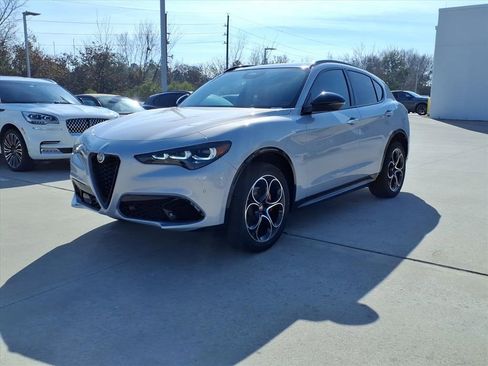 New 2025 Alfa Romeo Stelvio Sprint w/ Veloce Package image 2