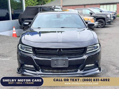 Used 2016 Dodge Charger SXT AWD/4WD image 2
