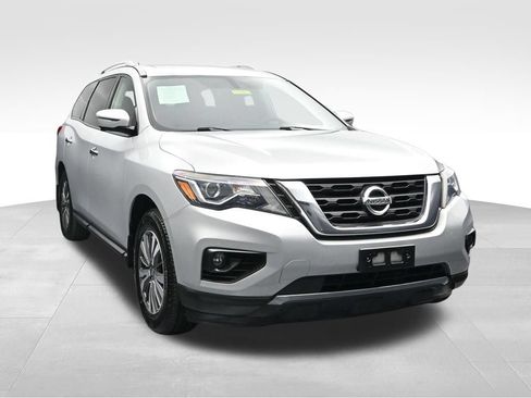 Used 2017 Nissan Pathfinder SL w/ SL Premium Package AWD/4WD image 7
