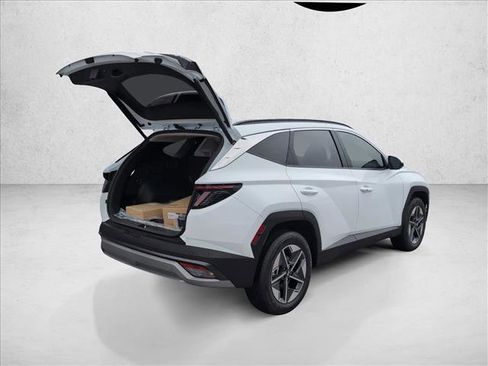 New 2026 Hyundai Tucson SEL image 2