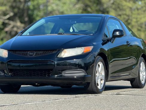 Used 2013 Honda Civic LX image 1