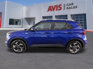 Used 2025 Hyundai Venue SEL FWD video 2