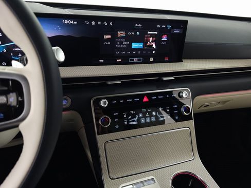 Used 2025 Genesis GV80 3.5T Prestige image 28