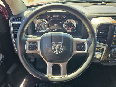 Used 2017 RAM 1500 Laramie w/ Convenience Group AWD/4WD image 22