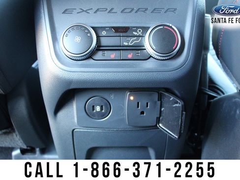 Used 2025 Ford Explorer ST-Line w/ Premium Package RWD image 26