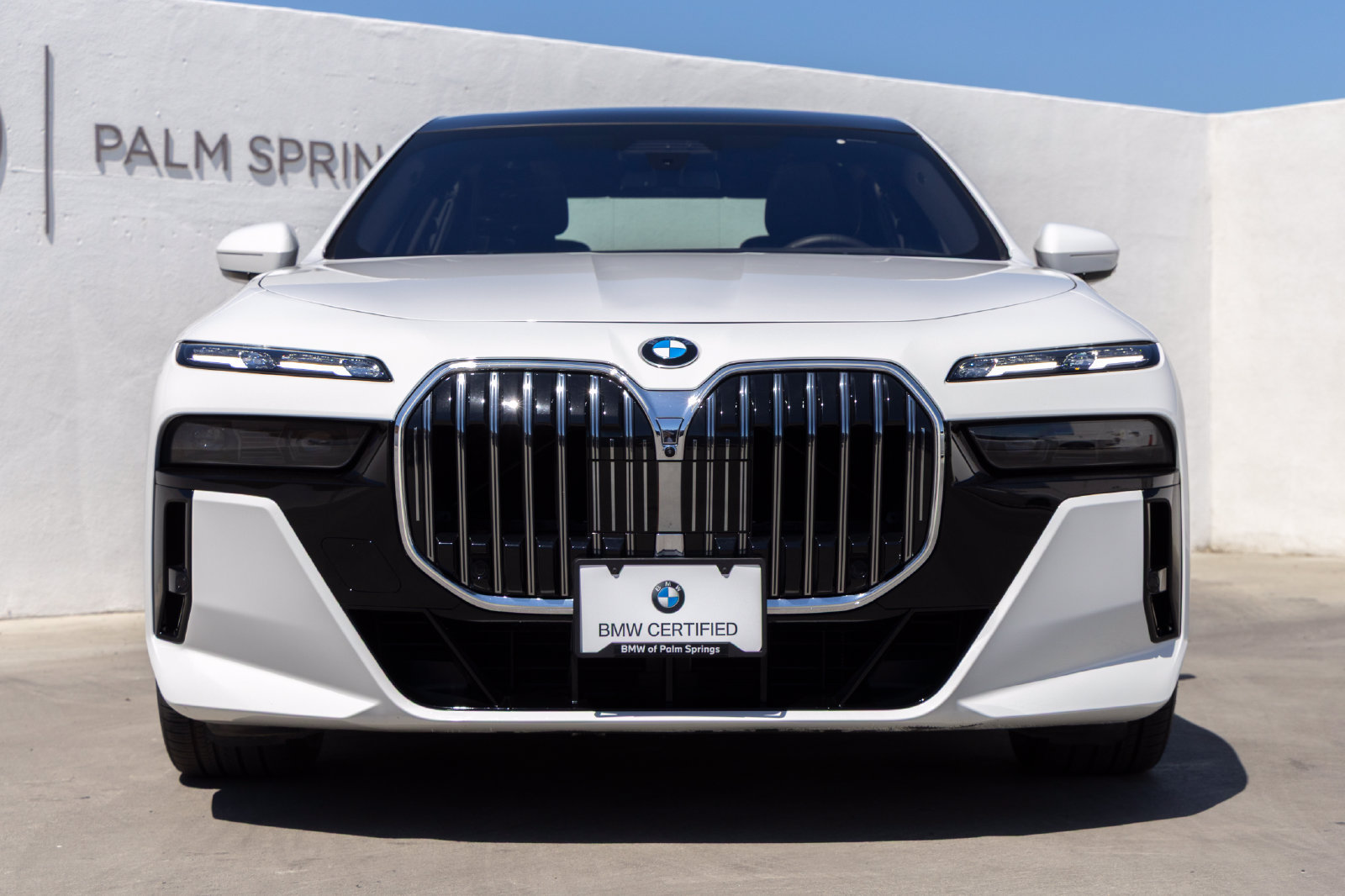 Certified 2025 BMW 760i xDrive AWD/4WD image 4