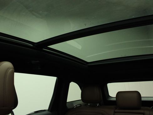 New 2026 Lincoln Nautilus Reserve w/ Jet Appearance Package image 10