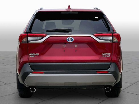 Used 2020 Toyota RAV4 Limited AWD/4WD image 5