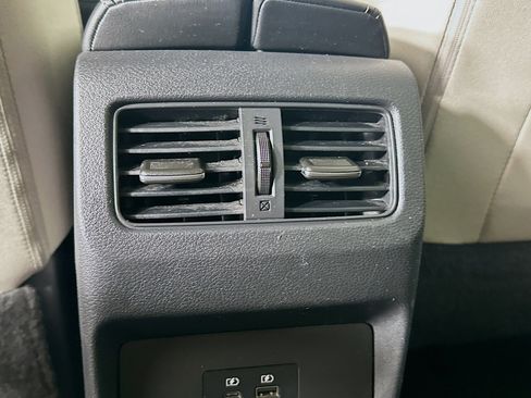 Used 2021 Nissan Rogue SV FWD image 26